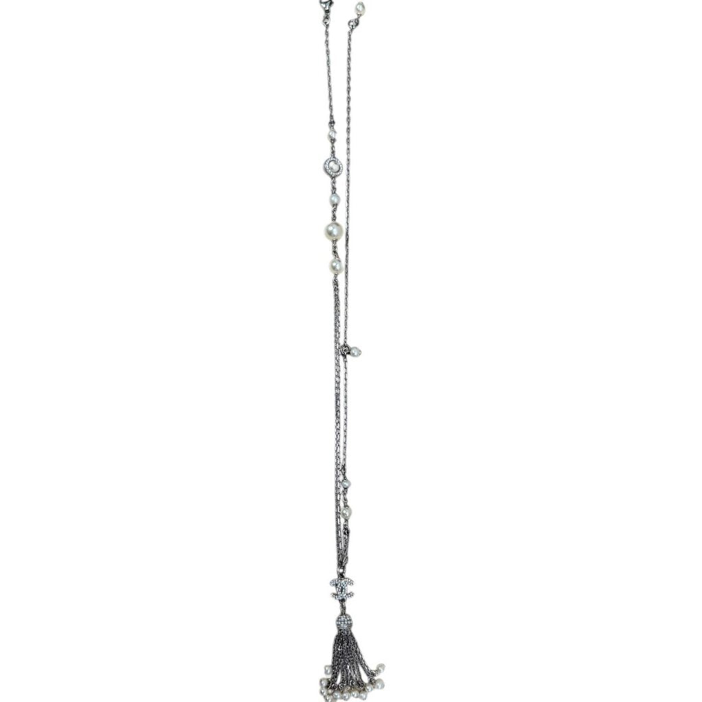 Chanel Tassel Pearl Crystal Necklace Silver – Urban Exchange