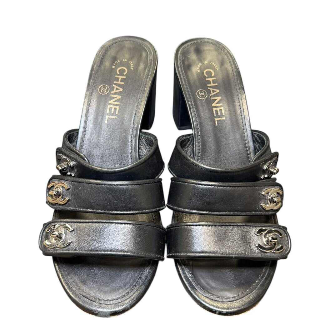 CHANEL サンダル 36,5 Chanel Turnlock Leather Sandals Black 37.5 – Urban Exchange