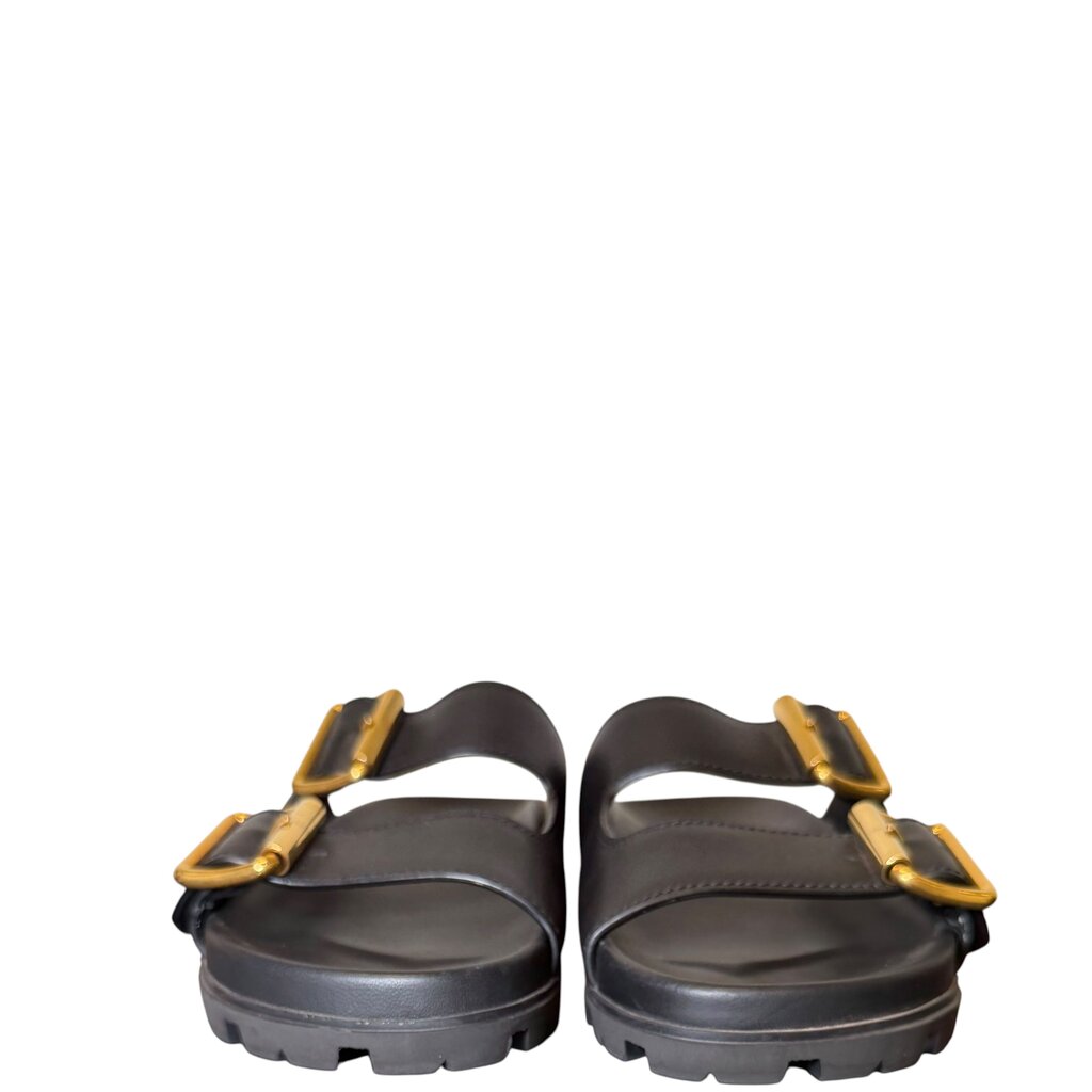 PRADA – Urban Exchange